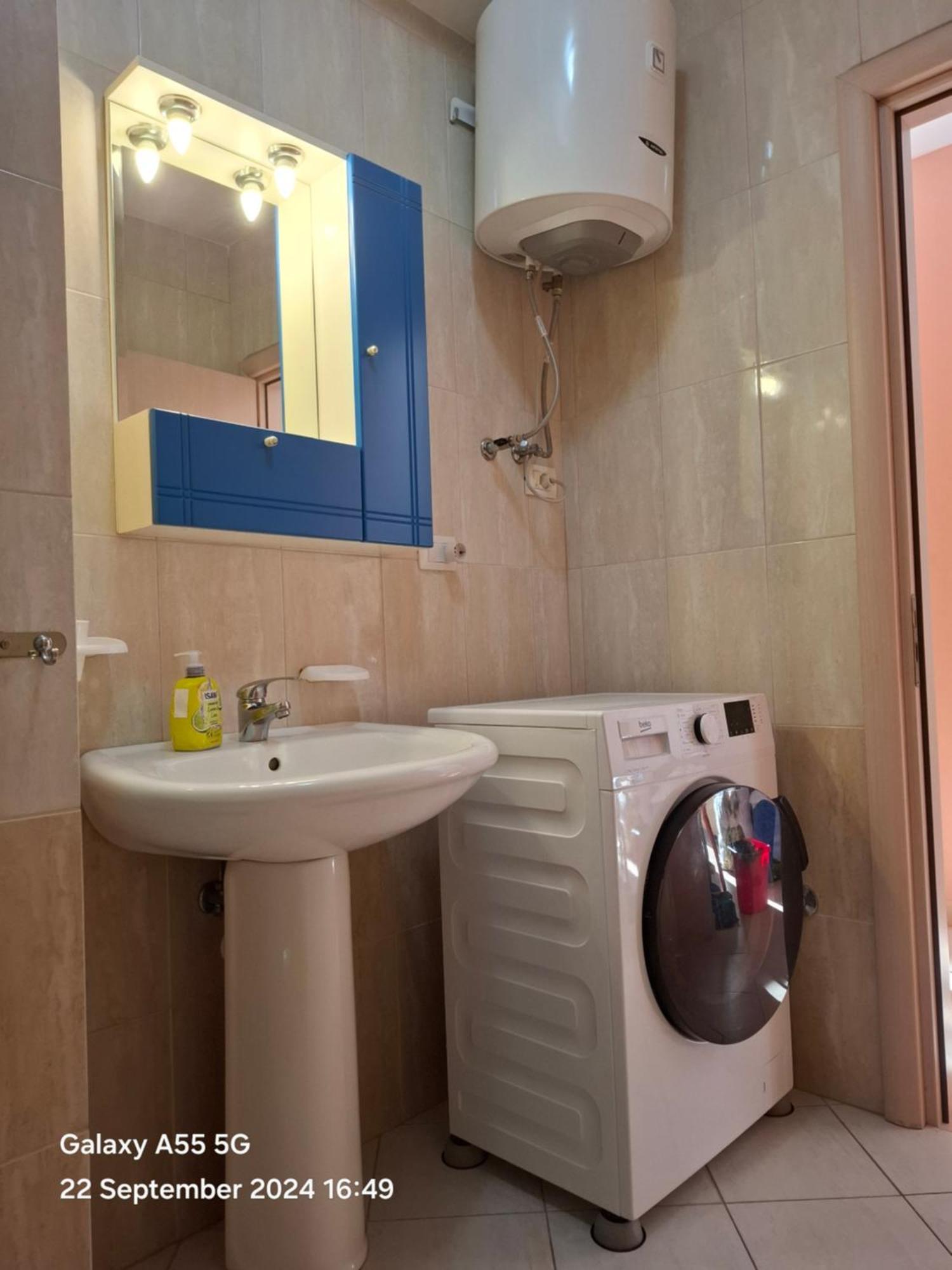 Nada Seaview Apartment Шенджин Экстерьер фото